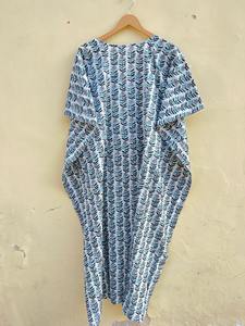 Caftán indio de algodón hecho a mano con estampado floral, caftán de verano para la playa, talla grande para mujer, camisón tipo caftán, regalo para ella. - Product Image 3