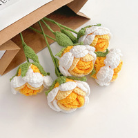 Bouquet de fleurs artificielles tricotées à la main de 33 cm, dégradé de couleurs, roses pointues en fil de laine simulé, fleurs éternelles