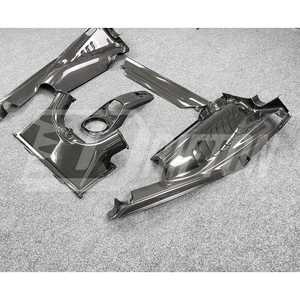 Versión superior para 488 Prepreg juego de cubierta de Bahía de motor de fibra de carbono para Ferrari 488 GTB - Product Image 4