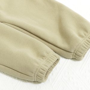 맞춤형 공장 겨울 아동 트레이닝복 긴팔 유아 남아 스웨트슈트 솔리드 로고 캐주얼 아동복 세트 - Product Image 5