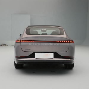 รถยนต์พลังงานใหม่ฉางอัน คิวหยวน เอ07 ปี 2025 ไฮบริดอีวี พีเอชอีวี และรถยนต์ไฟฟ้าแบบขยายระยะทาง - Product Image 5