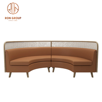 Moderne luxe demi-cercle incurvé hôtel hospitalité bois commercial cuir restaurant meubles stand sièges table chaise ensemble