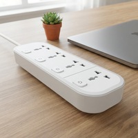 Multiprise avec protection contre les surtensions, 4 prises, 1 port USB-A et 2 ports USB-C, câble de 2 m pour usage au bureau