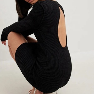 2024 nuovo Design Casual abito a costine a girocollo aderente <span class=keywords><strong>maniche</strong></span> <span class=keywords><strong>lunghe</strong></span> aperte sul retro Mini abito <span class=keywords><strong>nero</strong></span> da donna - Product Image 4