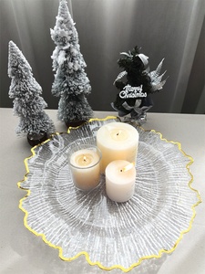 <span class=keywords><strong>Assiette</strong></span> de Noël transparente de 33 cm avec bord doré Assiettes de présentation en plastique en forme de <span class=keywords><strong>fleur</strong></span> Assiettes de présentation de luxe pour mariage - Product Image 4