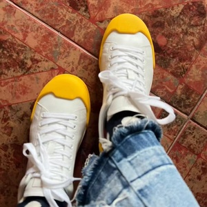 Chaussures de marche décontractées à plateforme respirante en cuir à lacets et bout fermé - Mrn-nii avec un style luxueux et tendance - Product Image 2