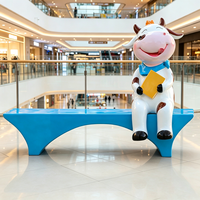 Banc de loisirs en forme de lapin de dessin animé et de carotte, sculpture artistique irrégulière, mobilier commercial pour centre commercial, espace public et place de l'artisanat