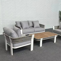 Ensemble de canapés d'extérieur modernes en alliage d'aluminium de luxe-Imperméable et antirouille pour hôtels, villas, cours, halls, patios et arrière-cours