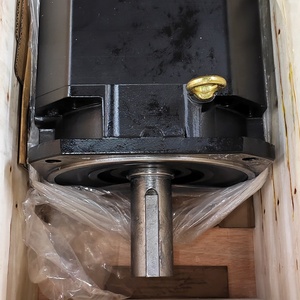 A06B-2412-B170 อุปกรณ์เสริมระบบเครื่องจักร FANUC มอเตอร์ AC ของแท้ใหม่เอี่ยมพร้อมการรับประกันหนึ่งปี - Product Image 3