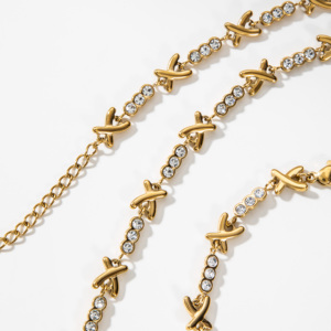 YF6481 Ensemble de bijoux tendance en acier inoxydable étanche, plaqué or 18 carats, avec zircon, collier et bracelet anti-ternissement - Product Image 5