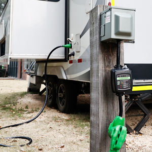 Protecteur de surtension 50 <span class=keywords><strong>ampères</strong></span> à <span class=keywords><strong>30</strong></span> <span class=keywords><strong>ampères</strong></span> cordon <span class=keywords><strong>adaptateur</strong></span> RV avec protection contre les surcharges, <span class=keywords><strong>adaptateur</strong></span> d'alimentation électrique NEMA 14-50P à NEMA TT-30R - Product Image 2