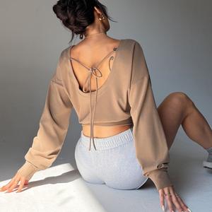 เสื้อโยคะแขนยาวคอกลมสำหรับผู้หญิง แห้งเร็ว ชุดกีฬาแบบเปิดหลัง ชุดวิ่ง - Product Image 4