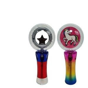 ไม้กายสิทธิ์ LED ลายพิเศษพร้อมลูกบอลวิเศษสำหรับเด็ก ใช้ในวันชาติ วันเกิด งานแต่งงาน ของตกแต่งคริสต์มาส ของแจก ของขวัญ - Product Image 5