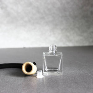 10 मिलीलीटर नई खाली खुशबू कार इत्र एयर फ्रेशनर एयर फ्रेशनर एयर डिफ्यूज़र हैंग रस्सी ठंढ या पारदर्शी इत्र की बोतलें मिश्रण रंग लकड़ी - Product Image 4