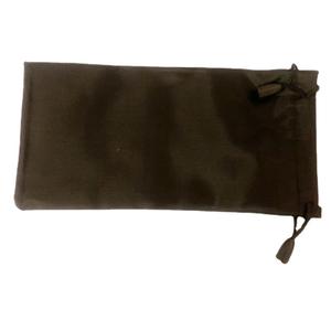 Étui à lunettes de soleil en microfibre tendance 18x9 noir, universel pour le rangement en voyage - Product Image 1