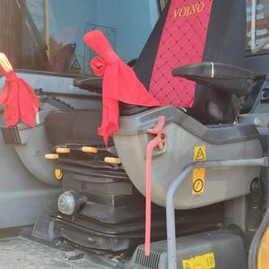 Excavadora de cadenas Volvo EC140 usada, 14 toneladas, cucharón de 0.6m³, marca sueca original, excavadora de construcción mediana, pocas horas de uso, certificación CE - Product Image 5