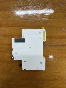 Mini <span class=keywords><strong>disjoncteur</strong></span> intelligent iK60N ic60n MCB 1 pôle 1 ampli pour la maison - Product Image 3