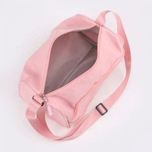 Bolsas de Baile Personalizadas para Niños y Adultos - Ballet, Baile Latino, Baile Urbano - Opciones de Logotipo Personalizado - Product Image 2