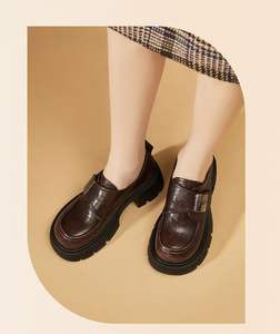 Pantuflas de gamuza suave de alta gama, aptas para uso en interiores y exteriores, pantuflas de invierno para mujer, cómodas y afelpadas, con función antideslizante. - Product Image 2