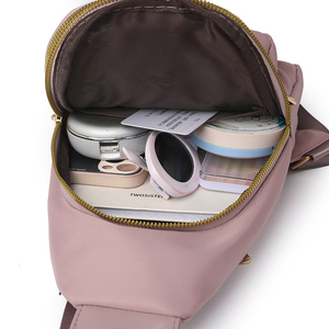Bolso de Pecho para Mujer de Alta Calidad, Bolso Bandolera Casual de Moda, Bolso de Hombro Ligero con Nylon Impermeable y Conector para Auriculares - Product Image 6