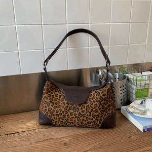 Şık Bayan Çantaları Genç Bayanlar İçin Kol Altı Omuz Çantası - Product Image 2