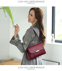 Le PU de haute qualité offre une durabilité exceptionnelle. Conçues par des designers, ces chaussures conviennent à sublimer les tenues de tous les jours ou les tenues de soirée. - Product Image 2