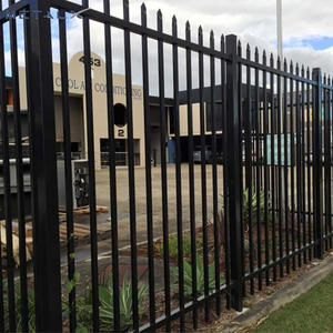 Panneaux de clôture en acier galvanisé noir personnalisés 6x8 avec modélisation 3D, clôture décorative en métal tubulaire avec pointe en forme de lance - Product Image 2