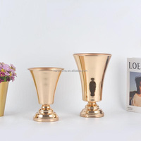 Vases en métal dorés de luxe pour fleurs, centres de table de mariage, pots décoratifs pour événements et fêtes (vente en gros)