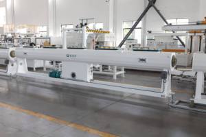 Maquinaria para Fabricación de Tuberías de Agua de Plástico PE, HDPE, PPR con Dimensiones y Espesor de Pared Personalizables - Product Image 4