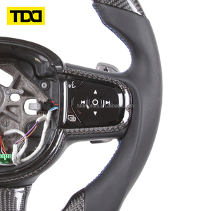 Volante Deportivo de Cuero con Fibra de Carbono TDD, Compatible con Volvo XC60 XC90 XC40 S60 - Product Image 3