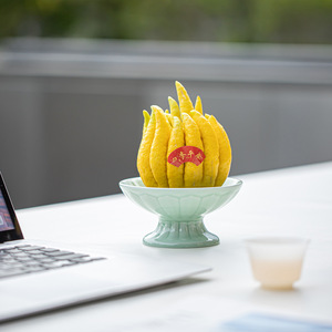 Assiette à fruits en céramique de style chinois en forme de lotus, plat à dessert et à collation sur pied, en porcelaine unie, idéale pour les cadeaux - Product Image 1