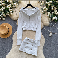 Ensemble 2 pièces pour femme : veste courte zippée à capuche décontractée et mini-jupe moulante, coupe ajustée, pour l'automne et les trajets quotidiens