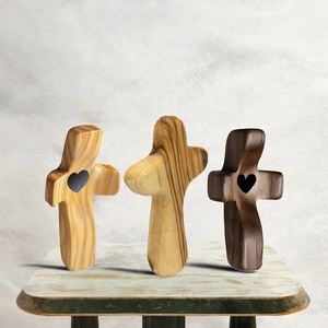 Mini croix en <span class=keywords><strong>bois</strong></span> massif ornements pour enfants personnalisé gravé au Laser poche confort religieux <span class=keywords><strong>prêtre</strong></span> bénédiction Vintage petit peint - Product Image 2