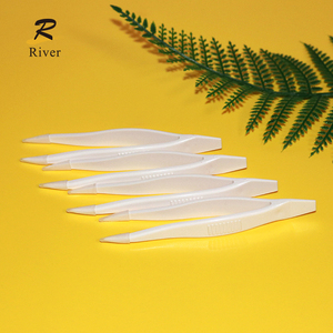 Outil <span class=keywords><strong>de</strong></span> cueillette en plastique <span class=keywords><strong>de</strong></span> pinces à <span class=keywords><strong>lentilles</strong></span> <span class=keywords><strong>de</strong></span> <span class=keywords><strong>Contact</strong></span> en Silicone CLC040-L rentable pour porter un applicateur <span class=keywords><strong>de</strong></span> <span class=keywords><strong>lentilles</strong></span> <span class=keywords><strong>de</strong></span> <span class=keywords><strong>Contact</strong></span> - Product Image 2