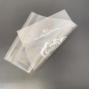 ถุงพลาสติกใสแบบรีไซเคิล 100% สำหรับบรรจุภัณฑ์ผ้าห่ม ผ้าขนหนู ปลอกหมอน ถุงพลาสติกใสแบบมีกาวในตัวสำหรับเสื้อผ้า - Product Image 4