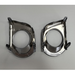 Cadre de phare antibrouillard noir en plastique avec fixation par vis pour Toyota 4Runner US 2010-2013 Faw JP - Product Image 2