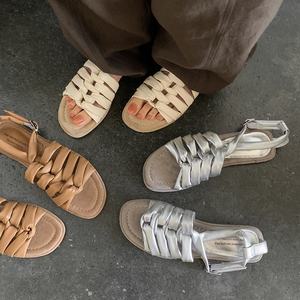 Sandalias Planas Bohemias WETKISS para Mujer, Sandalias Gladiador con Tiras Cruzadas, Sandalias de Verano con Pliegues y Trenzas, Elegantes Sandalias de Playa Estilo Romano - Product Image 1