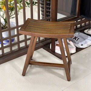 Tabouret de salle de bain en teck fait main avec joints à mortaise et tenon, entièrement assemblé, siège de douche multifonctionnel pour usage domestique - Product Image 1