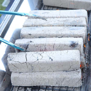 Holzkohlebriketts für den Familiengebrauch Hochwertige Brikettmaschine zur Herstellung von Grillkohle - Product Image 5