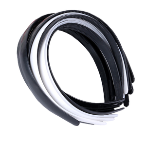 عصابة رأس نسائية من القماش بتصميم أوراق الفراشات الخضراء والزهور لعيد الهالوين <span class=keywords><strong>2026</strong></span>، بعرض 8 سم، مثالية للحفلات والمناسبات والتنكر. - Product Image 3