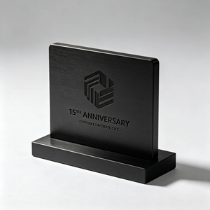 Placa Decorativa de Aluminio Mecanizado CNC Sólido OEM, Logotipo 3D en Relieve, Color Anodizado Personalizado, Regalo Corporativo de Aniversario - Product Image 2