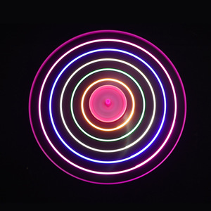Disque Volant Magique <span class=keywords><strong>Lumineux</strong></span> à LED pour Enfants, Jouet d'Extérieur en Plastique à Tirer par Cordon, Lumière Clignotante, Jouet <span class=keywords><strong>Pas</strong></span> <span class=keywords><strong>Cher</strong></span> - Product Image 1
