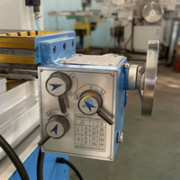 Machine de perçage verticale à engrenages ZX50C avec broche R8 et moteur de 1,5 kW, utilisée pour le fraisage et le perçage de précision