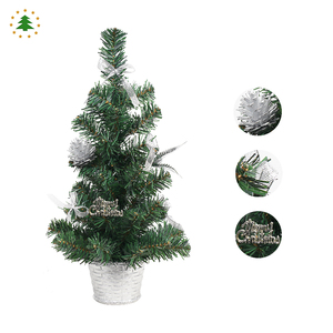 Cây thông Noel nhân tạo nhỏ để bàn 40cm màu vàng đỏ bạc, hàng mới về, có sẵn, đang bán - Product Image 4
