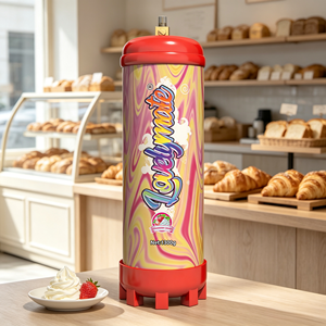 Cylindre de gaz CO2 Lovelymote pour crème fouettée à la fraise 1300g pour la préparation de desserts - Product Image 1