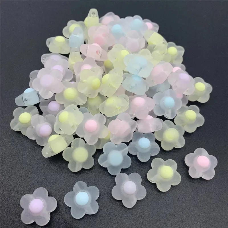 Großhandel 17mm Acryl matt gefrostete Blumen Perlen für die Herstellung von DIY Halskette Ohrringe Zubehör transparente Blumen form Perlen