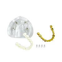 Modèle d'implant dentaire avec restauration, 4 implants, mâchoire supérieure, modèle de dents amovibles, surdenture pour l'enseignement et la démonstration des dentistes