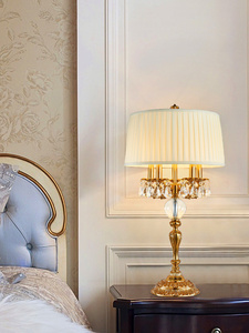 Đèn LED Đứng Phòng Khách Đèn Sàn Trang Trí Khách Sạn Đèn Chùm Pha Lê Cổ Điển Phong Cách Cổ Điển Đèn Bàn Bằng Đồng Đèn Chiếu Sáng - Product Image 3