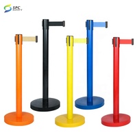 Barrière de sécurité pour allée, contrôle de foule, base de remplissage d'eau, poteau en plastique noir, barrière en chaîne, poteau en plastique, poteaux de séparation