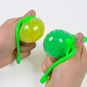 Las Bolas de Frutas Mini de TPR Más Populares con Cuerdas, Juguetes de Descompresión Suaves para Aliviar el Estrés para Niños y Niñas - Product Image 5